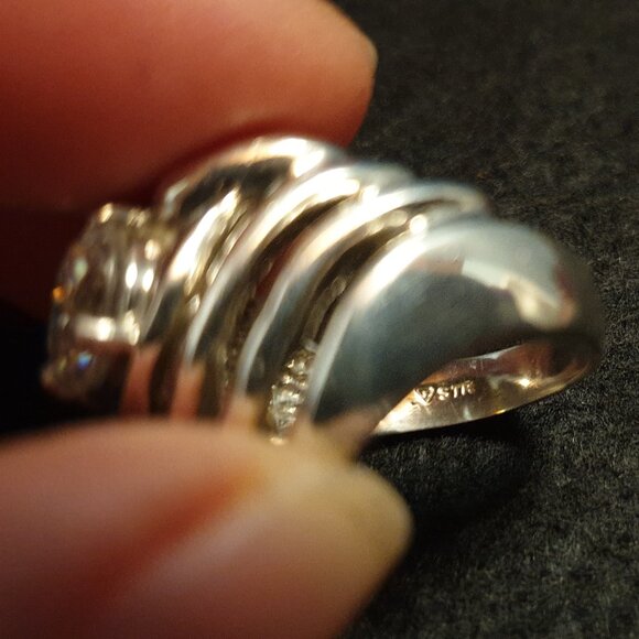 Bold Vintage Sterling Silver Cubic Zirconia Statement Ring – Size 7 - Picture 3 of 14